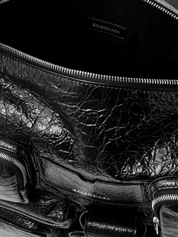 Superbusy Large Cracked-Leather Tote Bag - E1