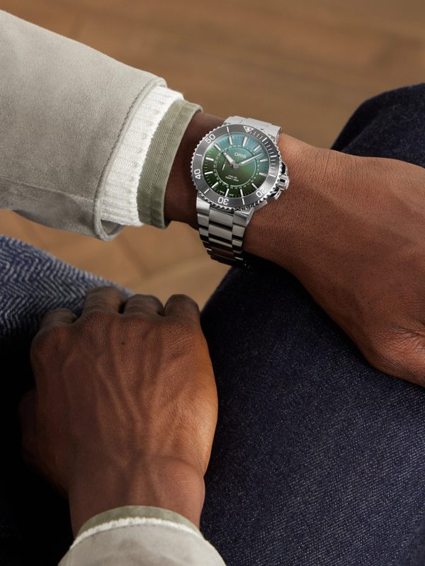 Aquis Dat Watt Limited Edition II Automatic 43.5mm Stainless Steel Watch, Ref. No. 01 743 7734 4197-Set - OU Aquis Dat Watt Limited Edition II Automatic 43.5mm Stainless Steel Watch, Ref. No. 01 743 7734 4197-Set - OU