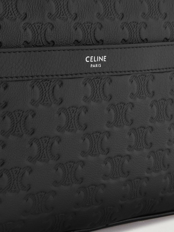 Triomphe Logo-Debossed Leather Messenger Bag - CU Triomphe Logo-Debossed Leather Messenger Bag - CU