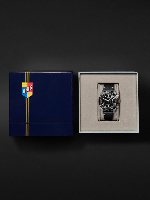 Divers Sixty-Five Automatic Chronograph 40mm Stainless Steel and Leather Watch, Ref. No. 01 771 7791 4054-07 6 20 01 - E3 Divers Sixty-Five Automatic Chronograph 40mm Stainless Steel and Leather Watch, Ref. No. 01 771 7791 4054-07 6 20 01 - E3