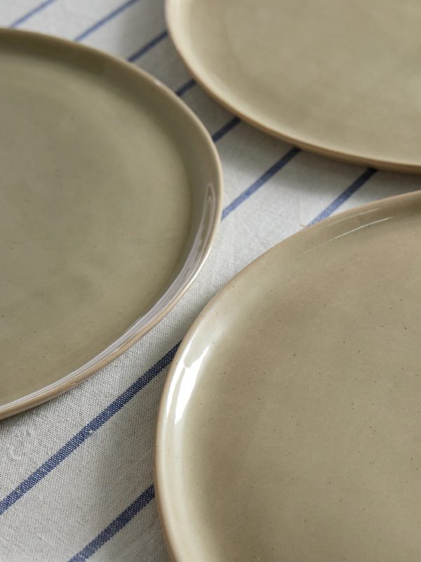Henley Set of Four Glazed Stoneware Dinner Plates, 30.5cm - CU Henley Set of Four Glazed Stoneware Dinner Plates, 30.5cm - CU