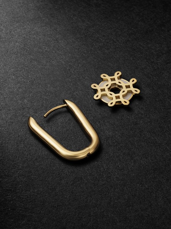 Small Chubby Ear Hoop and Never Ending Knot 18-Karat Gold and Enamel Single Earring - BK Small Chubby Ear Hoop and Never Ending Knot 18-Karat Gold and Enamel Single Earring - BK