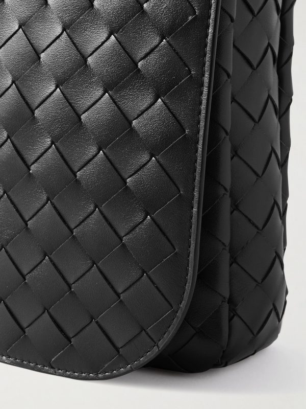 Swing Intrecciato Leather Messenger Bag - CU