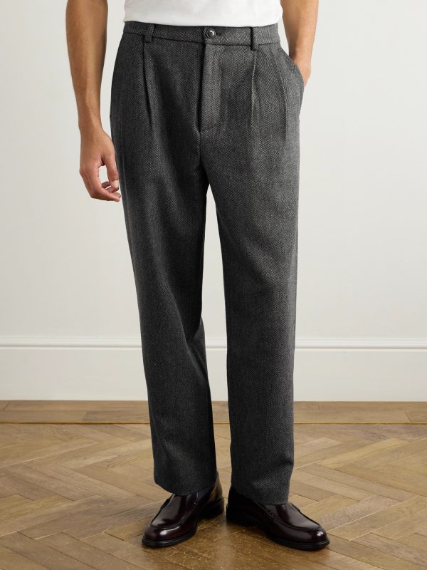 Traveler Straight-Leg Pleated Herringbone Wool and Cashmere-Blend Trousers - FR Traveler Straight-Leg Pleated Herringbone Wool and Cashmere-Blend Trousers - FR