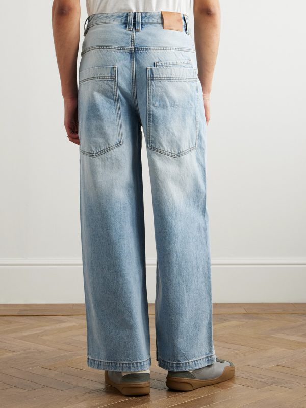 Straight-Leg Jeans - BK