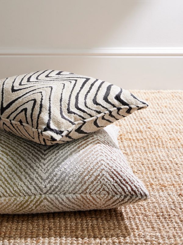 Savana Striped Terry-Jacquard Cushion - OU Savana Striped Terry-Jacquard Cushion - OU