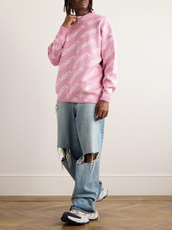 Oversized Logo-Intarsia Metallic Knitted Sweater - OU