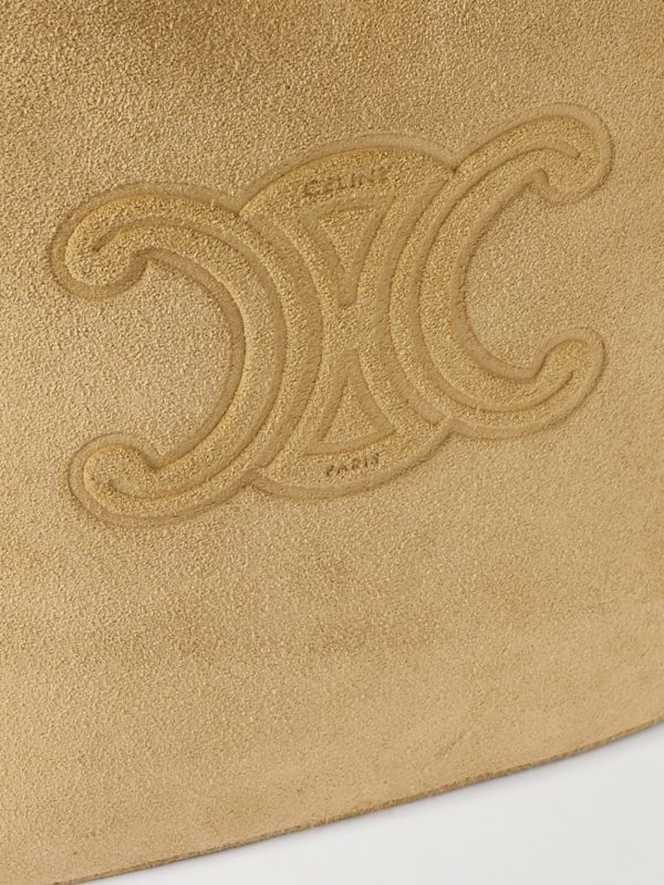 Triomphe Logo-Embossed Shearling Bucket Bag - CU