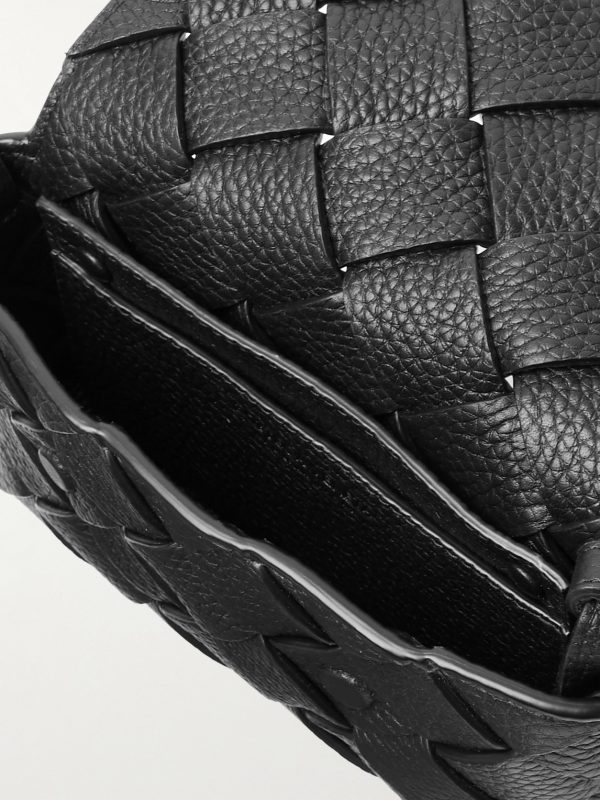 Small Diago Intrecciato Full-Grain Leather Messenger Bag - E1 Small Diago Intrecciato Full-Grain Leather Messenger Bag - E1