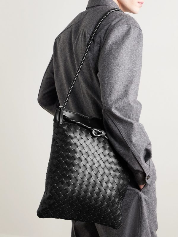 Flat Andiamo Intrecciato Leather Messenger Bag - OU Flat Andiamo Intrecciato Leather Messenger Bag - OU