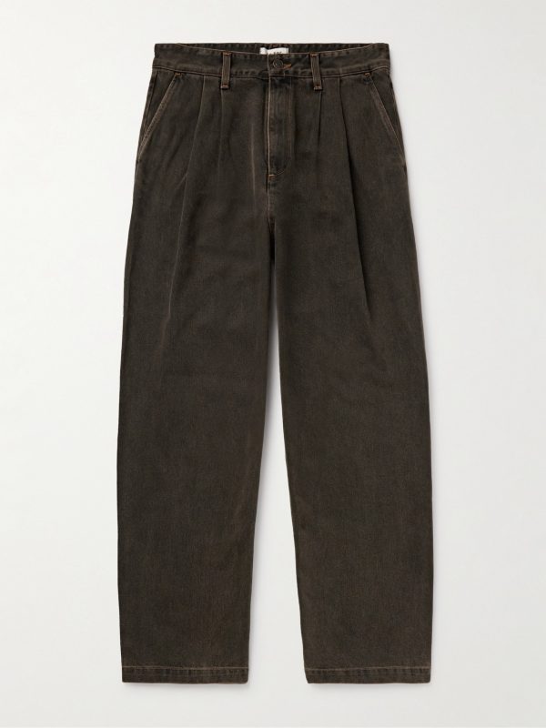 Slater Straight-Leg Pleated Jeans Slater Straight-Leg Pleated Jeans