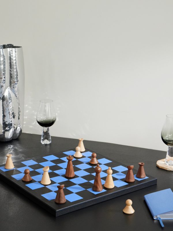 Panama Cross-Grain Leather and Wood Chess Set - OU Panama Cross-Grain Leather and Wood Chess Set - OU
