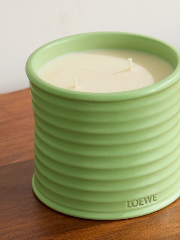 Cucumber Medium Scented Candle, 610g - CU Cucumber Medium Scented Candle, 610g - CU