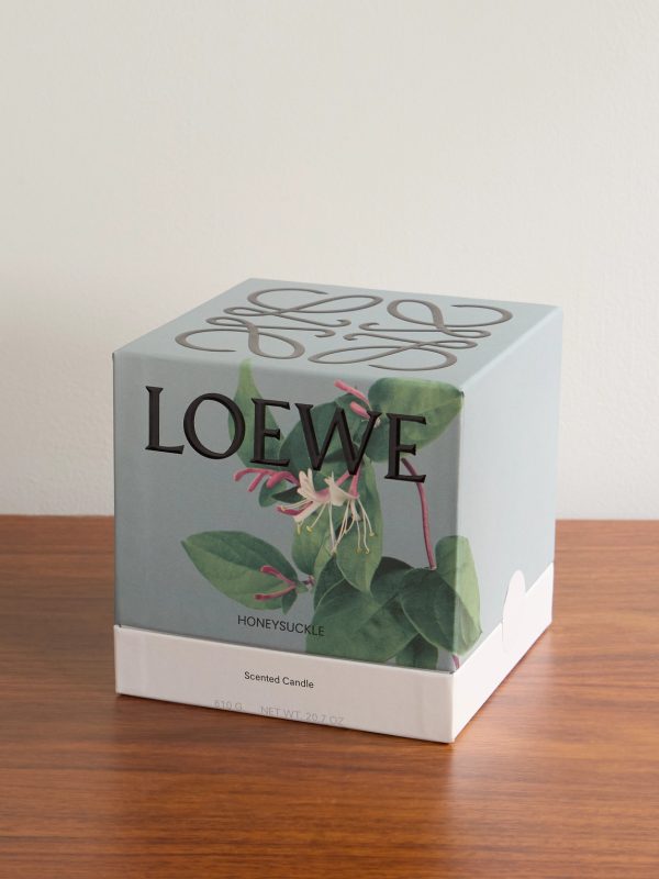 Honeysuckle Medium Scented Candle, 610g - E1 Honeysuckle Medium Scented Candle, 610g - E1