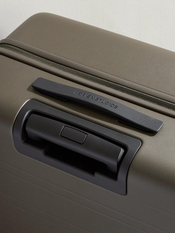 H7 Carry-On Hardshell Suitcase - CU H7 Carry-On Hardshell Suitcase - CU