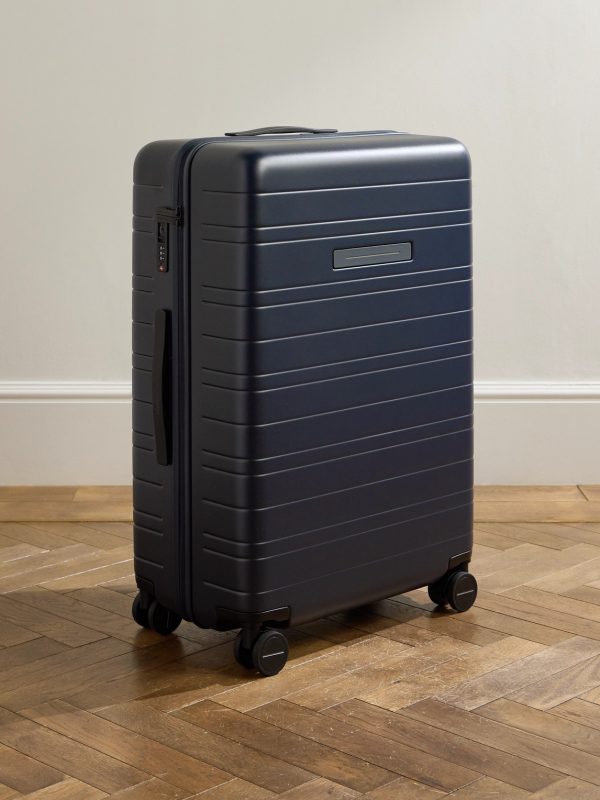 H7 Essential Hardshell Check-In Suitcase H7 Essential Hardshell Check-In Suitcase