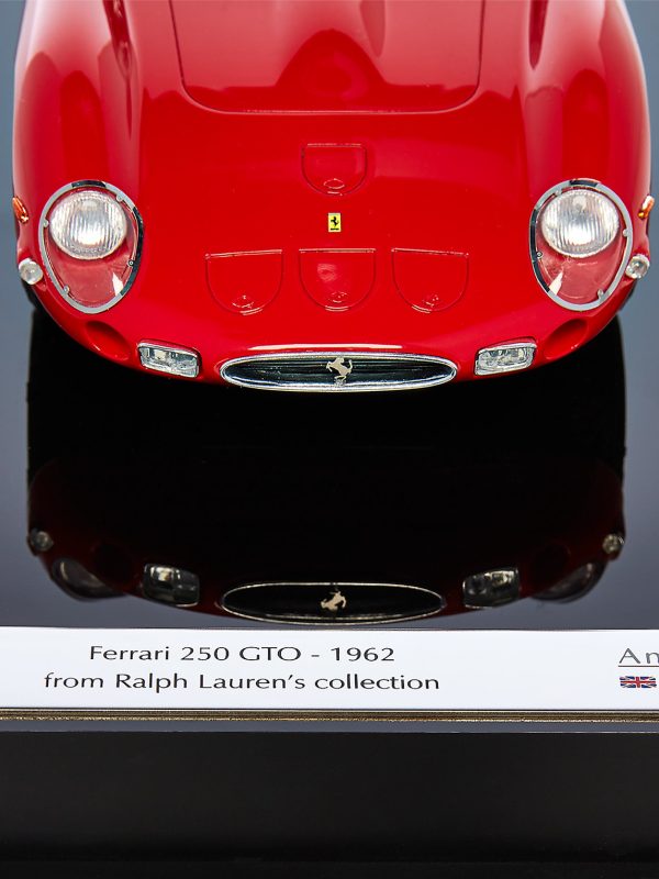 + Amalgam Collection Ferrari 250 GTO 1:18 Model Car - E1 + Amalgam Collection Ferrari 250 GTO 1:18 Model Car - E1
