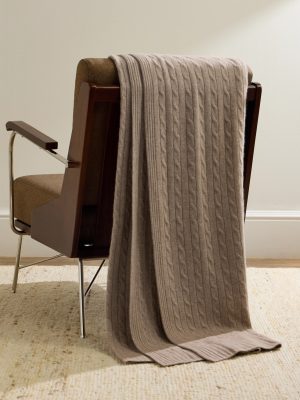 Cable-Knit Cashmere Throw Cable-Knit Cashmere Throw