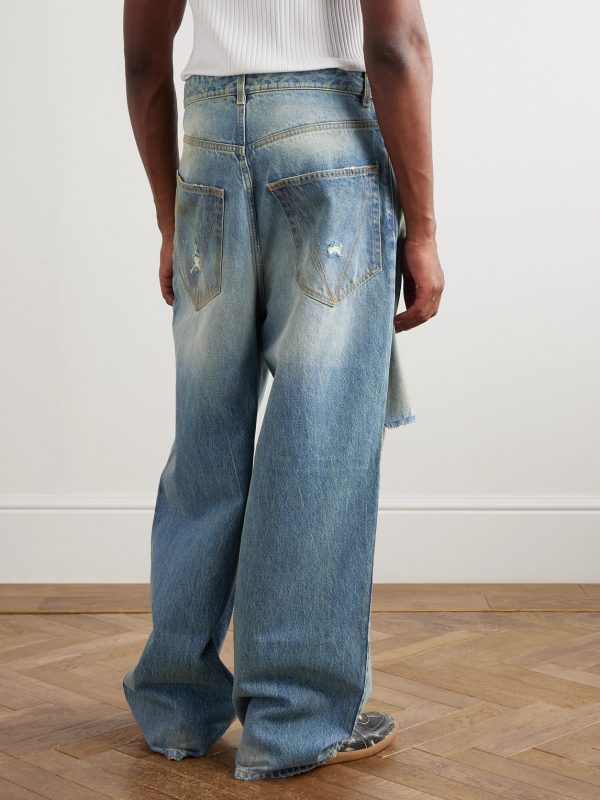 Straight-Leg Distressed Jeans - BK Straight-Leg Distressed Jeans - BK