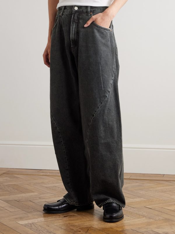 Twist Tapered Jeans - FR Twist Tapered Jeans - FR