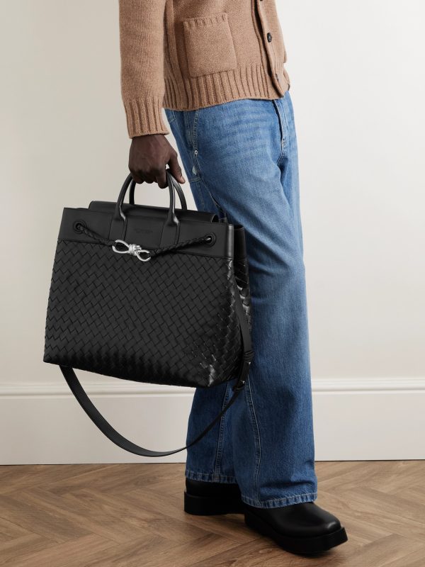 Andiamo Large Intrecciato Leather Messenger Bag - E3 Andiamo Large Intrecciato Leather Messenger Bag - E3