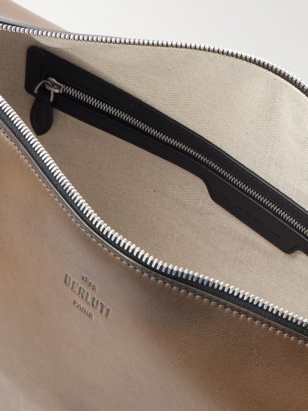 Toujours Soft Leather Messenger Bag - E1 Toujours Soft Leather Messenger Bag - E1