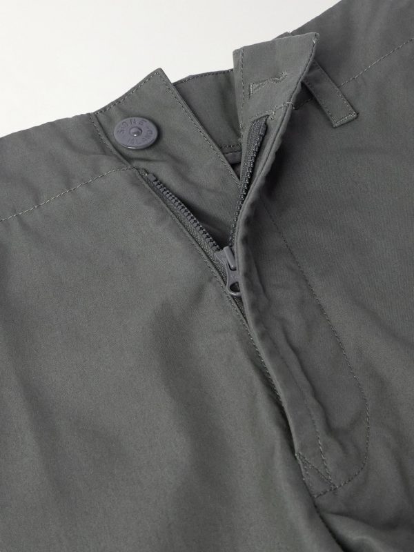 STONE ISLAND GHOST Straight-Leg Logo-Appliquéd Cotton Cargo Trousers - E1 STONE ISLAND GHOST Straight-Leg Logo-Appliquéd Cotton Cargo Trousers - E1