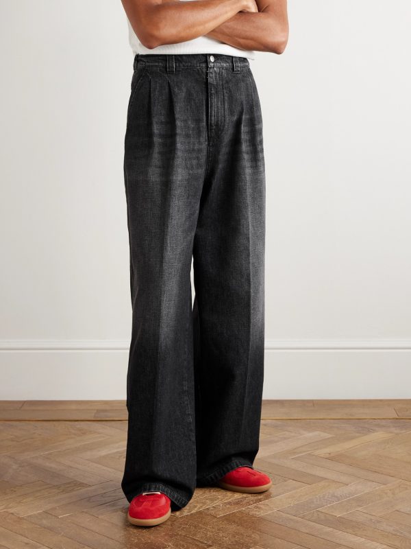 Pleated Wide-Leg Jeans - FR Pleated Wide-Leg Jeans - FR