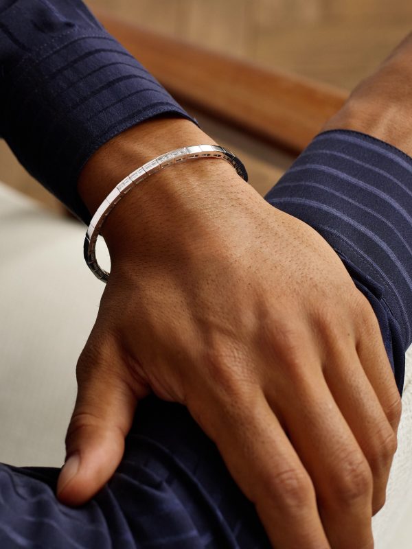 18-Karat White Gold Diamond Bracelet - OU