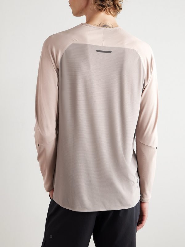 Performance Slim-Fit Recycled On DryTec™ Top - BK Performance Slim-Fit Recycled On DryTec™ Top - BK