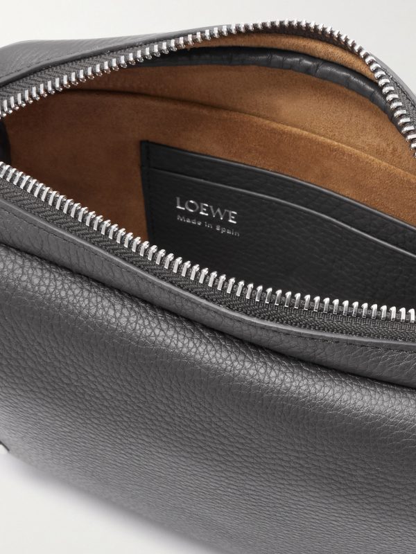 Pebble Full-Grain Leather Messenger Bag - E1