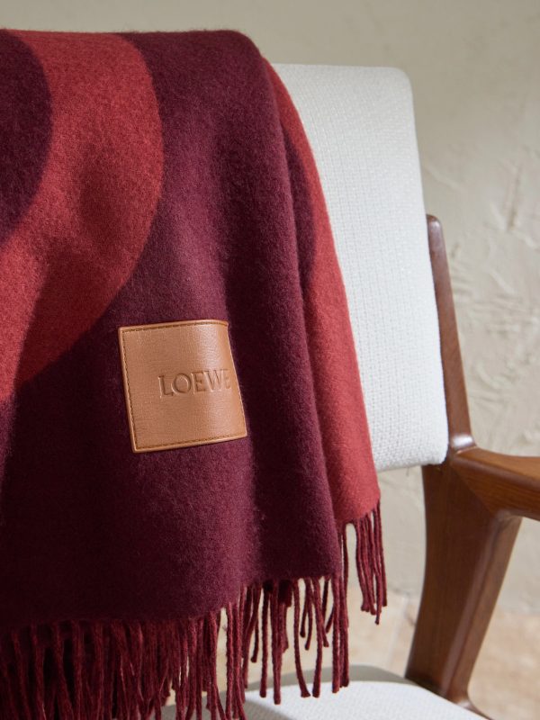 Anagram Leather-Appliquéd Fringed Logo-Jacquard Wool and Cashmere-Blend Blanket - CU
