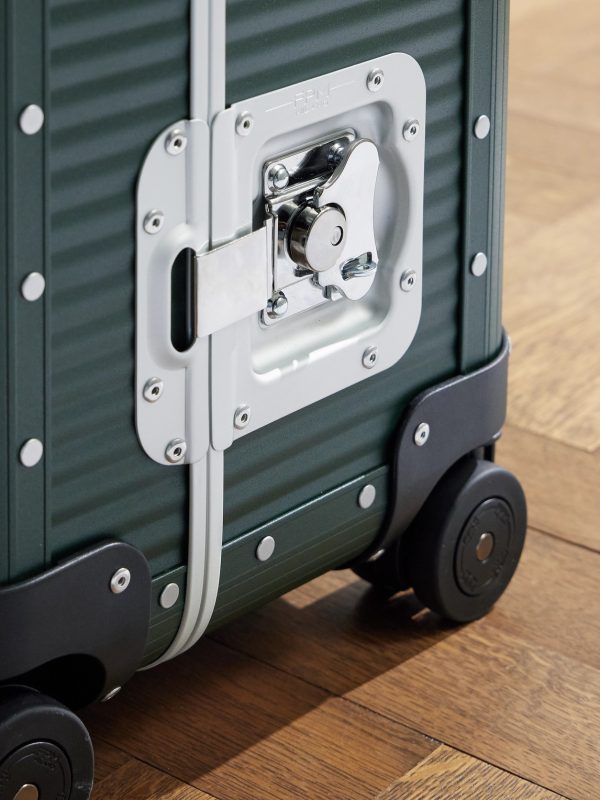 Bank Spinner 76cm Leather-Trimmed Polycarbonate Spinner Suitcase - CU Bank Spinner 76cm Leather-Trimmed Polycarbonate Spinner Suitcase - CU