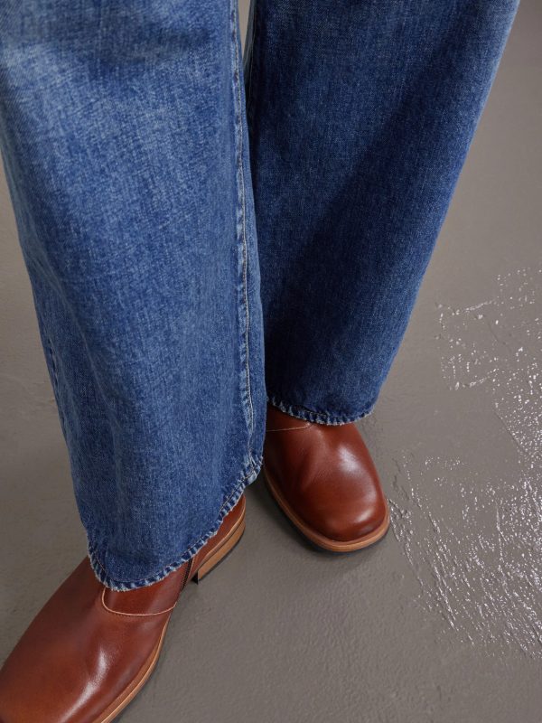+ BEYONDEXX Wide-Leg Belted Distressed Jeans - E2 + BEYONDEXX Wide-Leg Belted Distressed Jeans - E2
