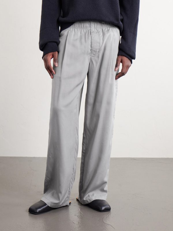 Leisure Straight-Leg Pleated Woven Trousers - FR Leisure Straight-Leg Pleated Woven Trousers - FR