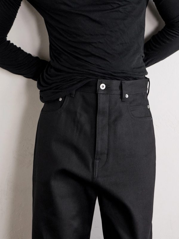 Strobe Straight-Leg Jeans - E1