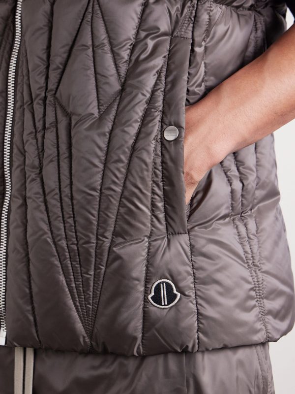 + Moncler Slim-Fit Logo-Appliquéd Quilted Shell Hooded Down Gilet - CU