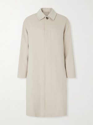 Wool and Cashmere-Blend Coat Wool and Cashmere-Blend Coat