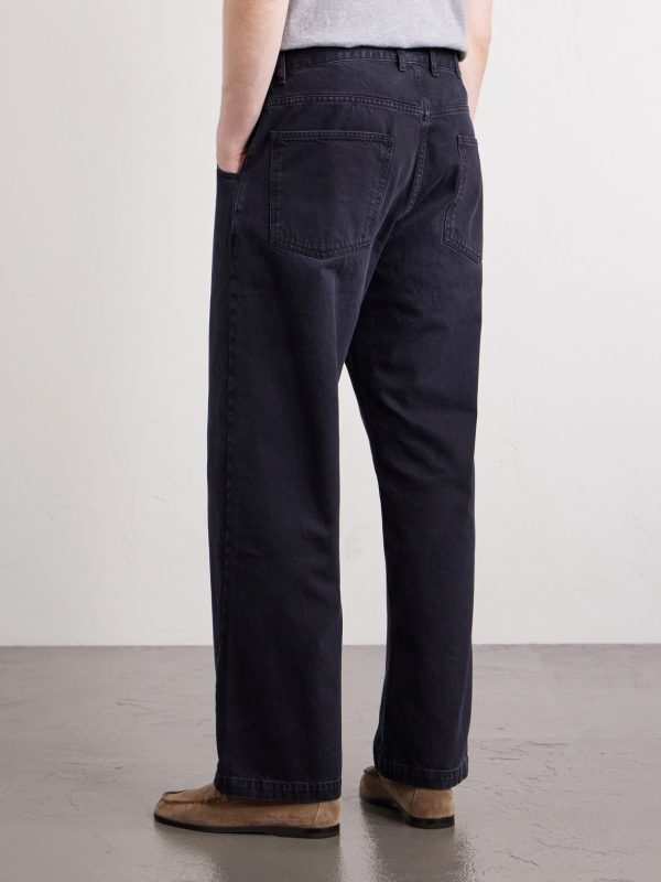 Straight Cut Jeans - BK