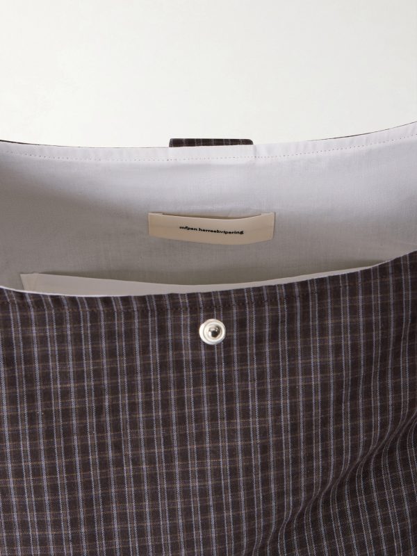Eyelet Checked Cotton and Linen-Blend Canvas Shoulder Bag - E2