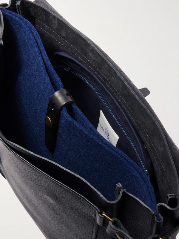 Éclair Full-Grain Leather Messenger Bag - E1