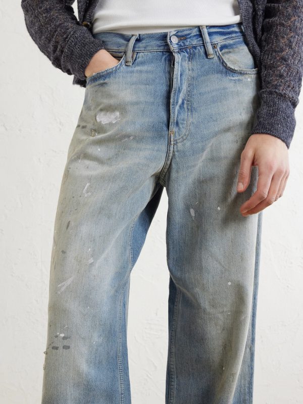 Straight-Leg Distressed Jeans - E2 Straight-Leg Distressed Jeans - E2