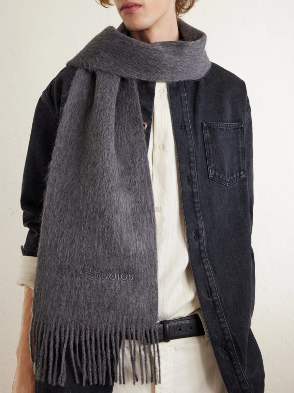 Vinnie Fringed Logo-Embroidered Alpaca and Wool-Blend Scarf - FR