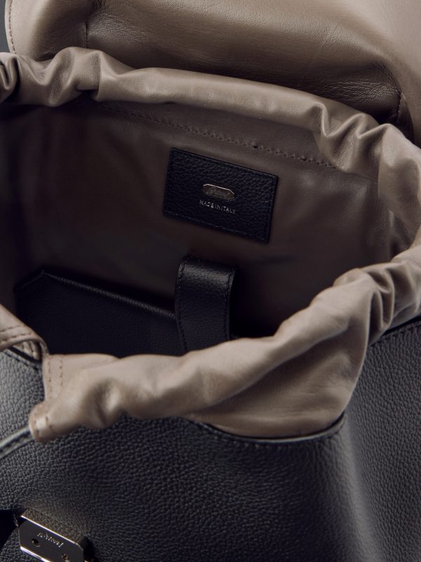 Full-Grain Leather Backpack - E1