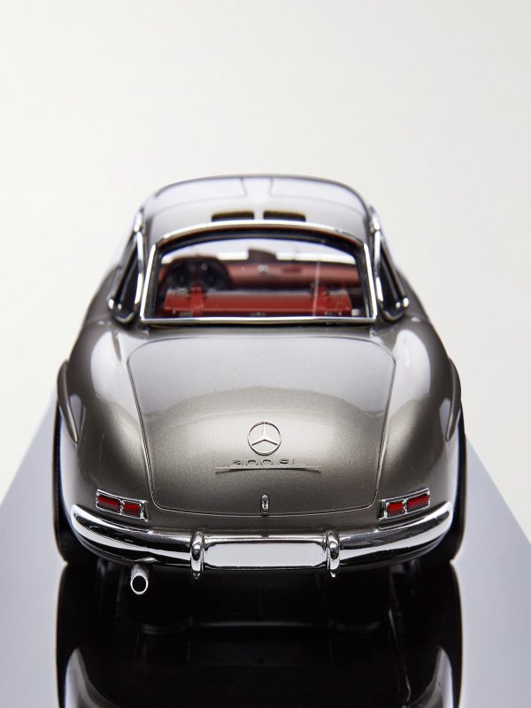 + Amalgam Collection Mercedes Benz 300 SL Gullwing 1:18 Model Car - BK + Amalgam Collection Mercedes Benz 300 SL Gullwing 1:18 Model Car - BK