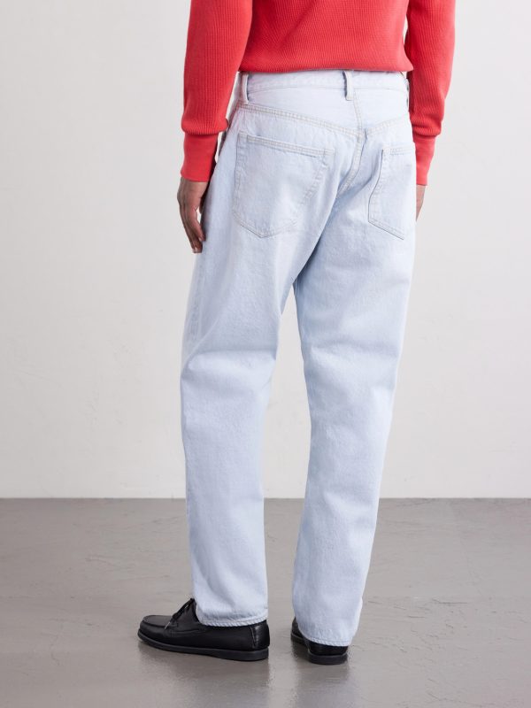 Straight-Leg Jeans - BK