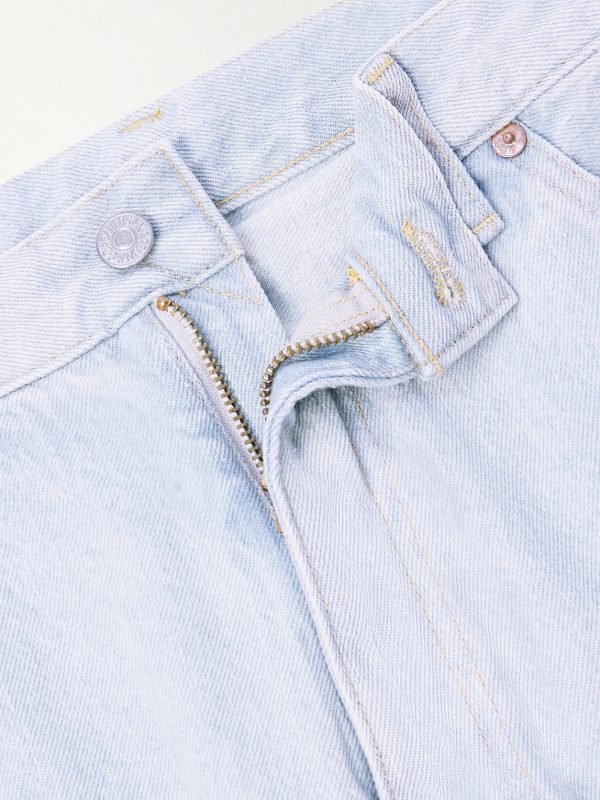 Straight-Leg Jeans - E1