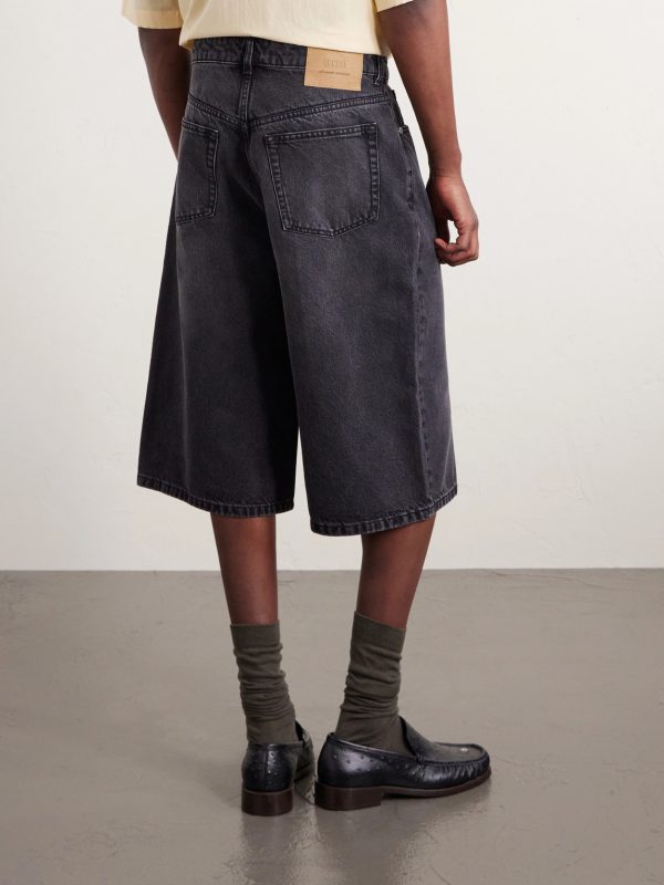 Straight-Leg Denim Shorts - BK Straight-Leg Denim Shorts - BK