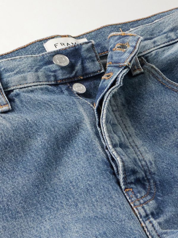 The Straight Jeans - E1 The Straight Jeans - E1