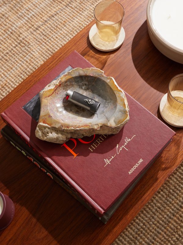 + Yellowstone Artemis Burnished Silver Lighter Case - OU + Yellowstone Artemis Burnished Silver Lighter Case - OU